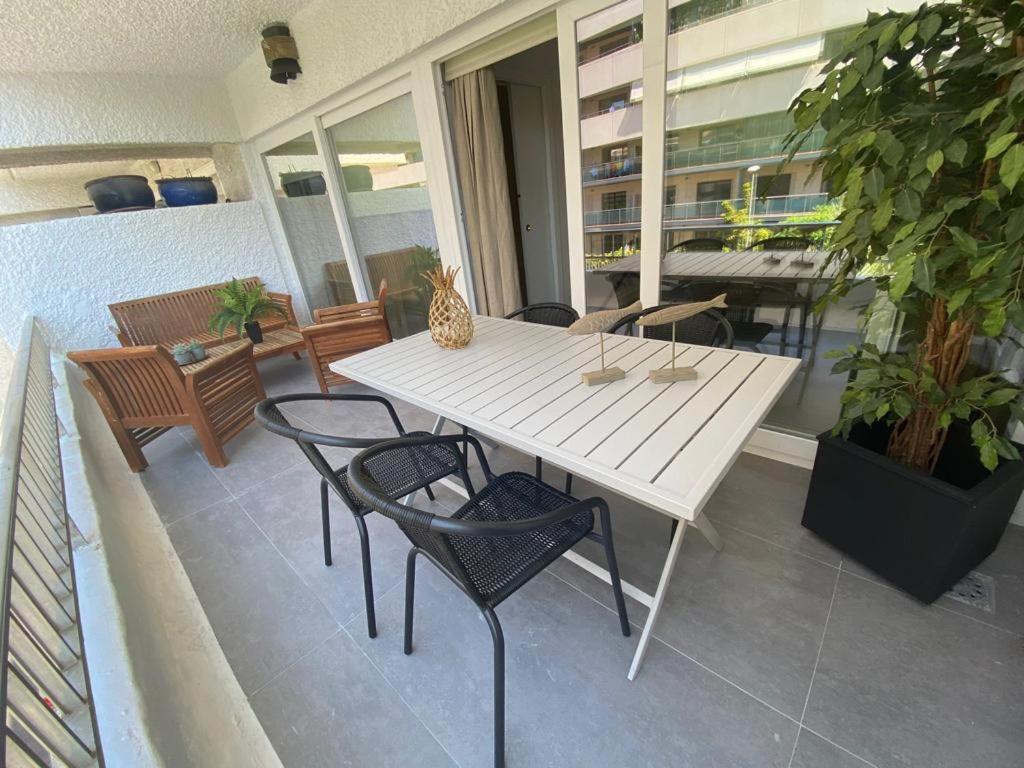 Roy Boston Marbella By Florentia Homes Ngoại thất bức ảnh